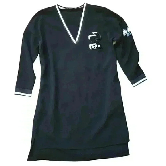 Zara Varsity Patch Black v-neck long sleeve shirt Dress size xs - Picture 2 of 12